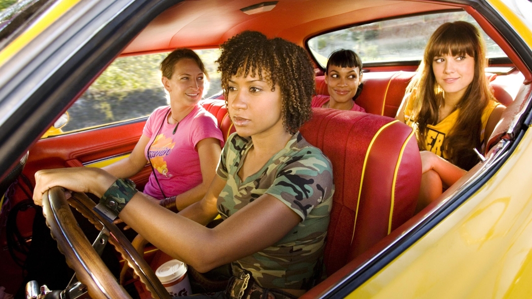 Ölüm geçirmez izle